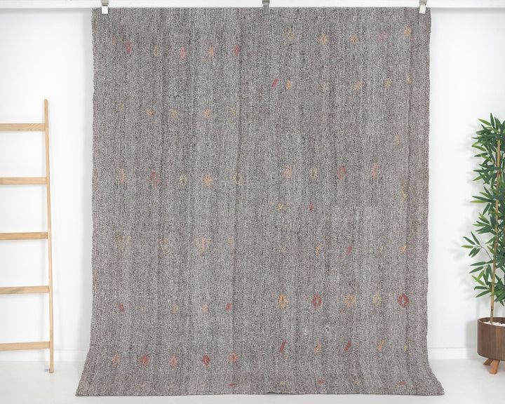 Gray Kilim Rug 6' 1" x 7' 2" | No. VR26208