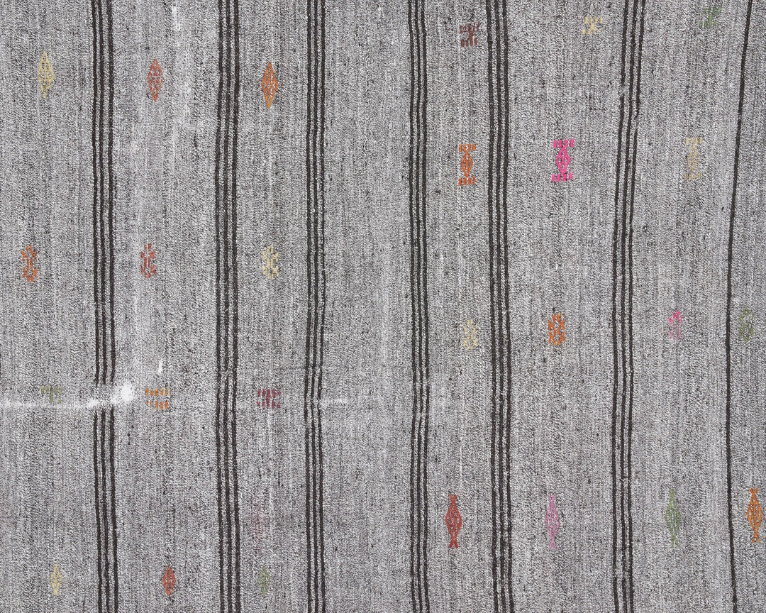 Gray Kilim Rug 6' 9" x 7' 2" | No. VR27840