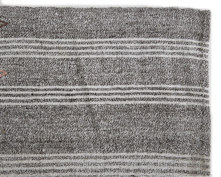 Gray Kilim Rug 6' 4" x 8' 10" | No. VR30067