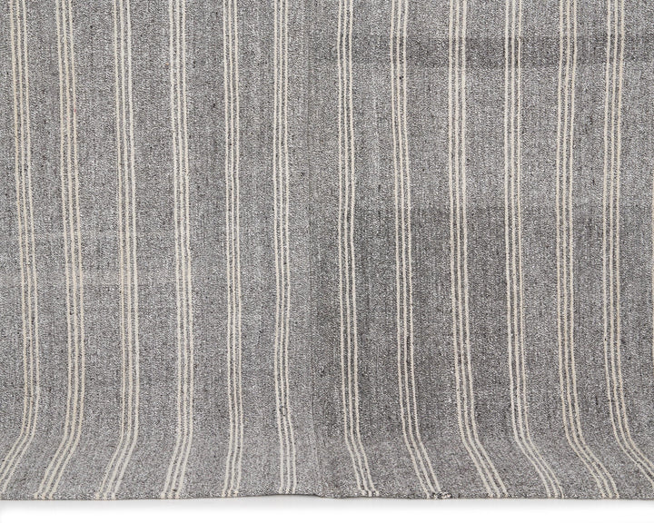 Gray Kilim Rug 6' 4" x 7' 11" | No. VR38013