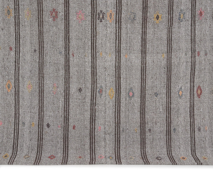 Gray Kilim Rug 6' 4" x 7' 2" | No. VR33773