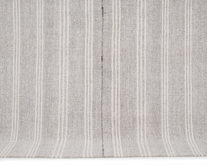 Gray Kilim Rug 6' 4" x 8' 10" | No. VR85148