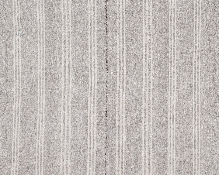 Gray Kilim Rug 6' 4" x 8' 10" | No. VR85148