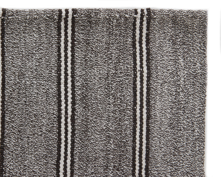 Gray Kilim Rug 6' 1" x 7' 4" | No. VR39816