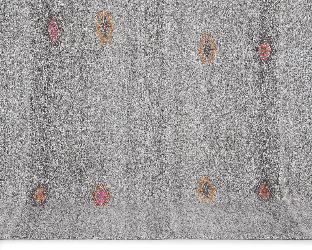 Gray Kilim Rug 6' 10" x 8' 2" | No. VR27832