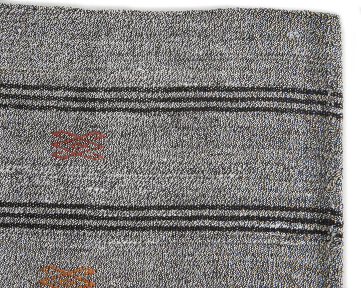 Gray Kilim Rug 6' 2" x 7' 11" | No. VR16671
