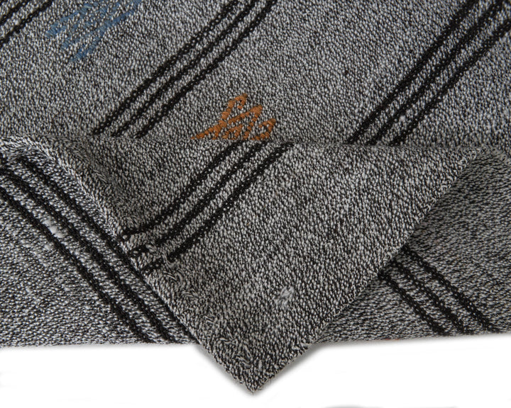 Gray Kilim Rug 6' 2" x 7' 11" | No. VR16671