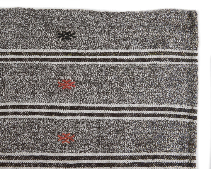 Gray Kilim Rug 5' 5" x 8' 7" | No. VR28399