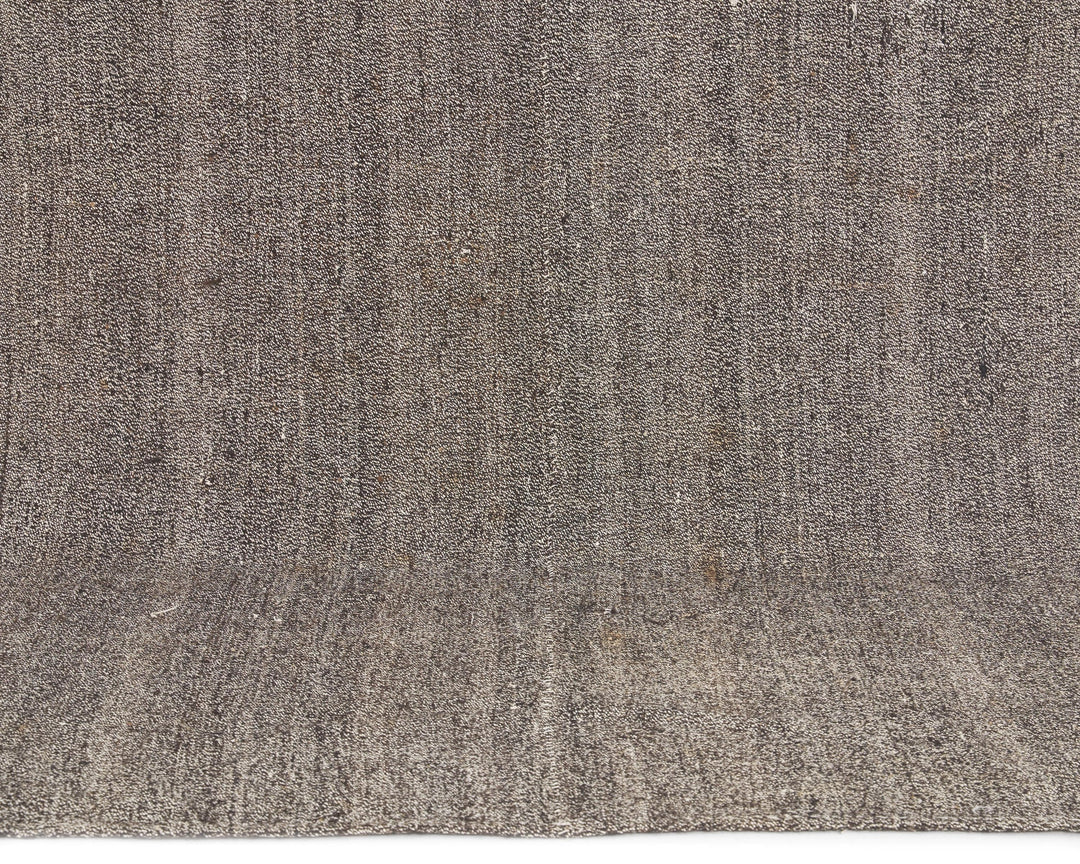 Kilim Rug 5' 8" x 9' 6" | No. VR60303