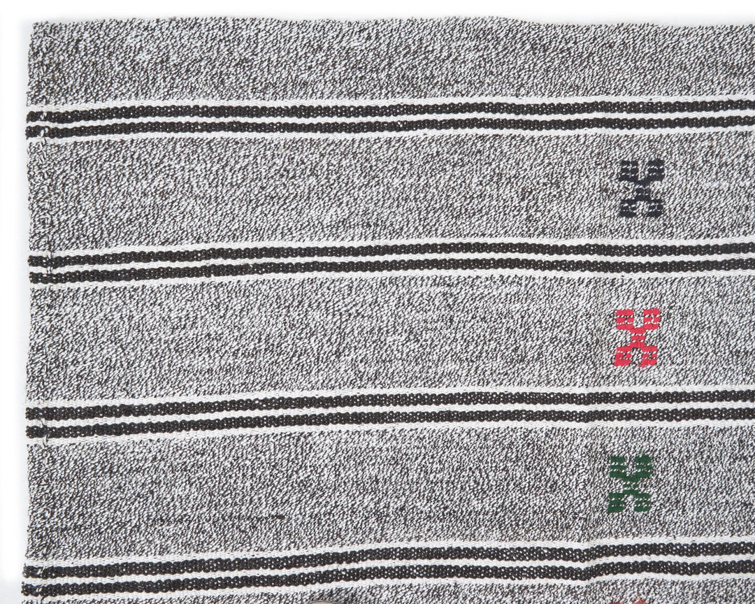 Gray Kilim Rug 5' 5" x 6' 9" | No. VR40170
