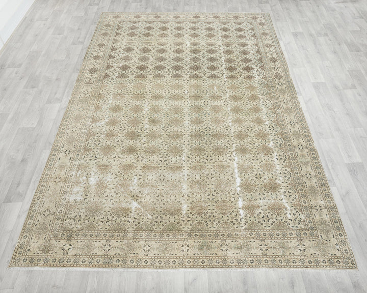 Neutral Oushak Rug 8' 6" x 11' 1" | No. VR34522