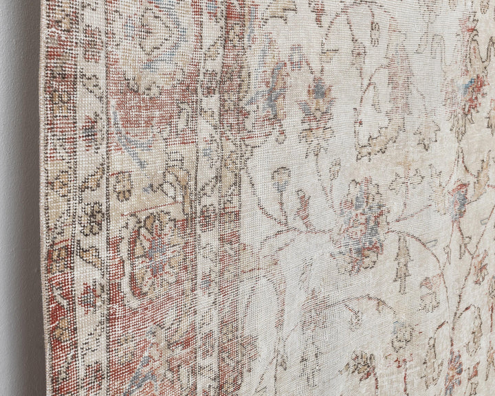 Neutral Oushak Rug 6' 10" x 9' 11" | No. VR66192