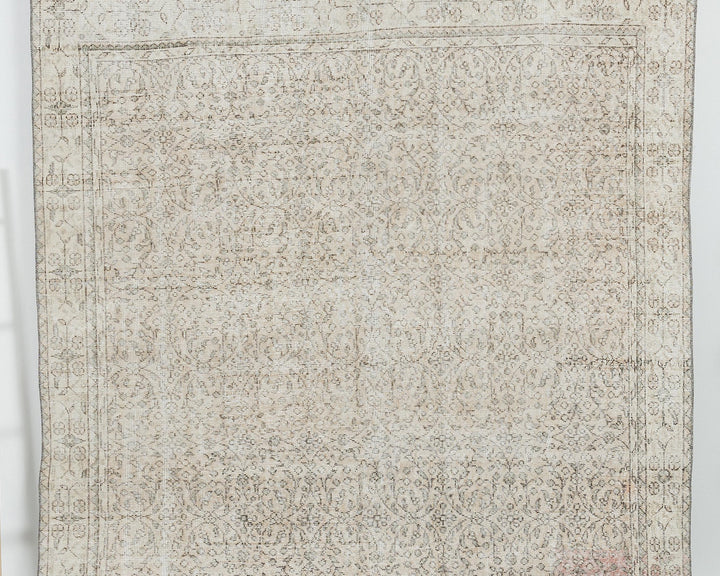 Faded Oushak Rug 6' 6" x 9' 11" | No. VR95982