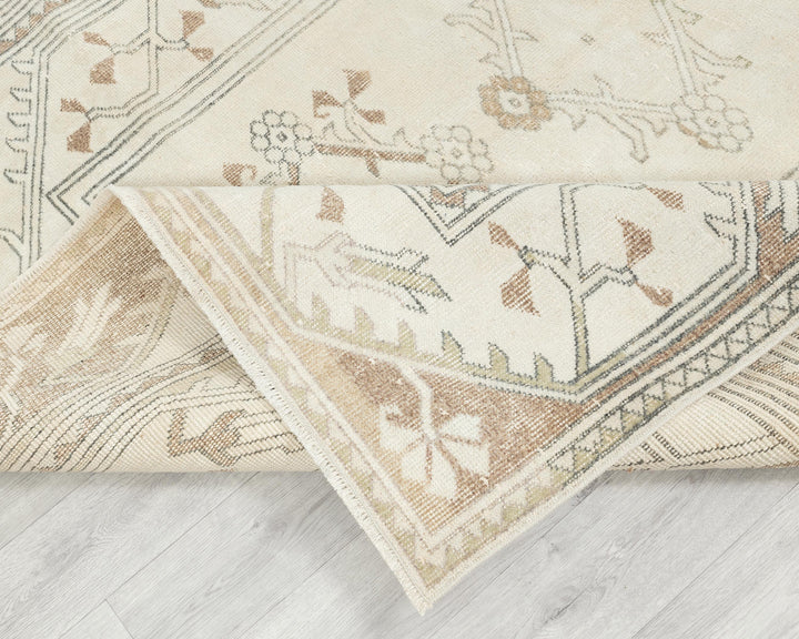 Beige Oushak Rug 5' 11" x 9' 2" | No. VR64043