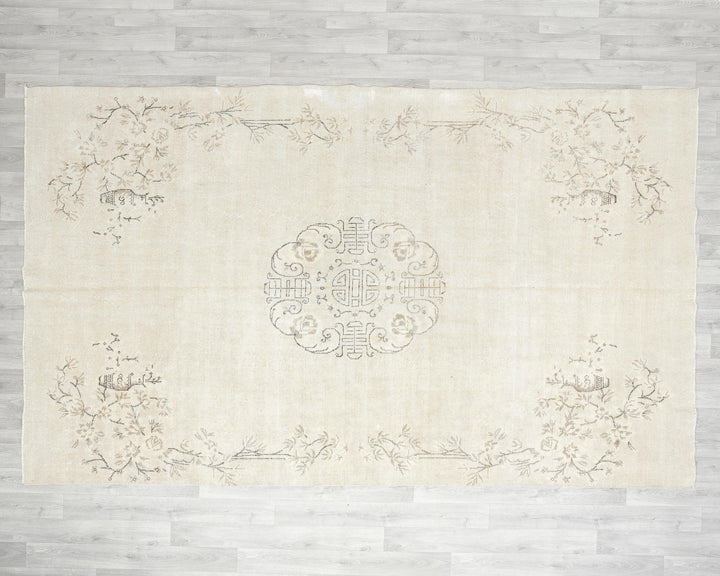 Neutral Oushak Rug 6' 7" x 10' 2" | No. VR32501