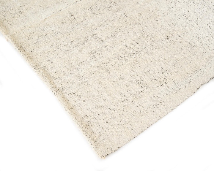 White Kilim Rug 5' 7" x 8' 2" | No. VR61228