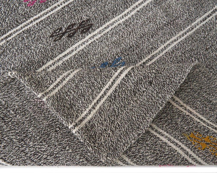 Gray Kilim Rug 6' 5" x 9' 2" | No. VR45331