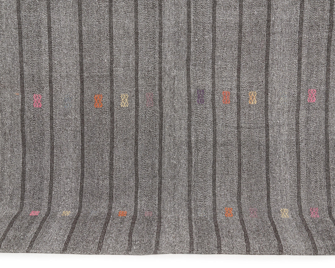 Gray Kilim Rug 6' 1" x 8' 4" | No. VR57790