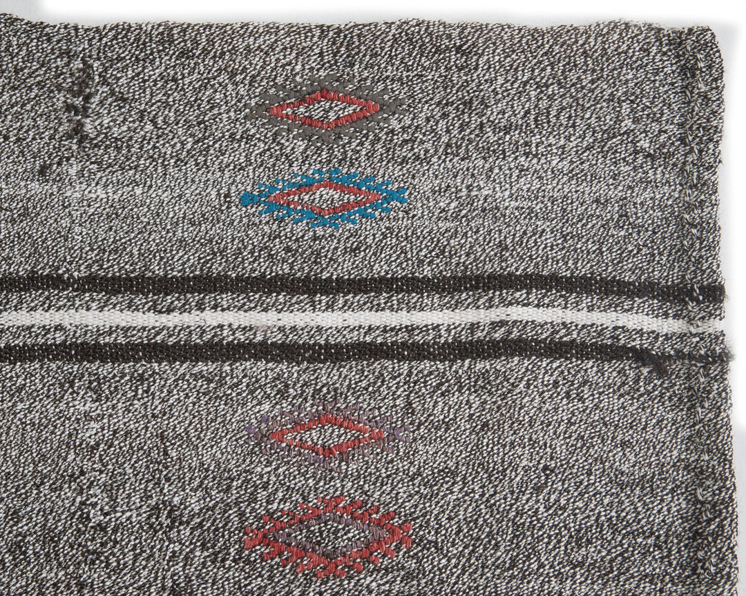 Gray Kilim Rug 6' 1" x 9' | No. VR76286