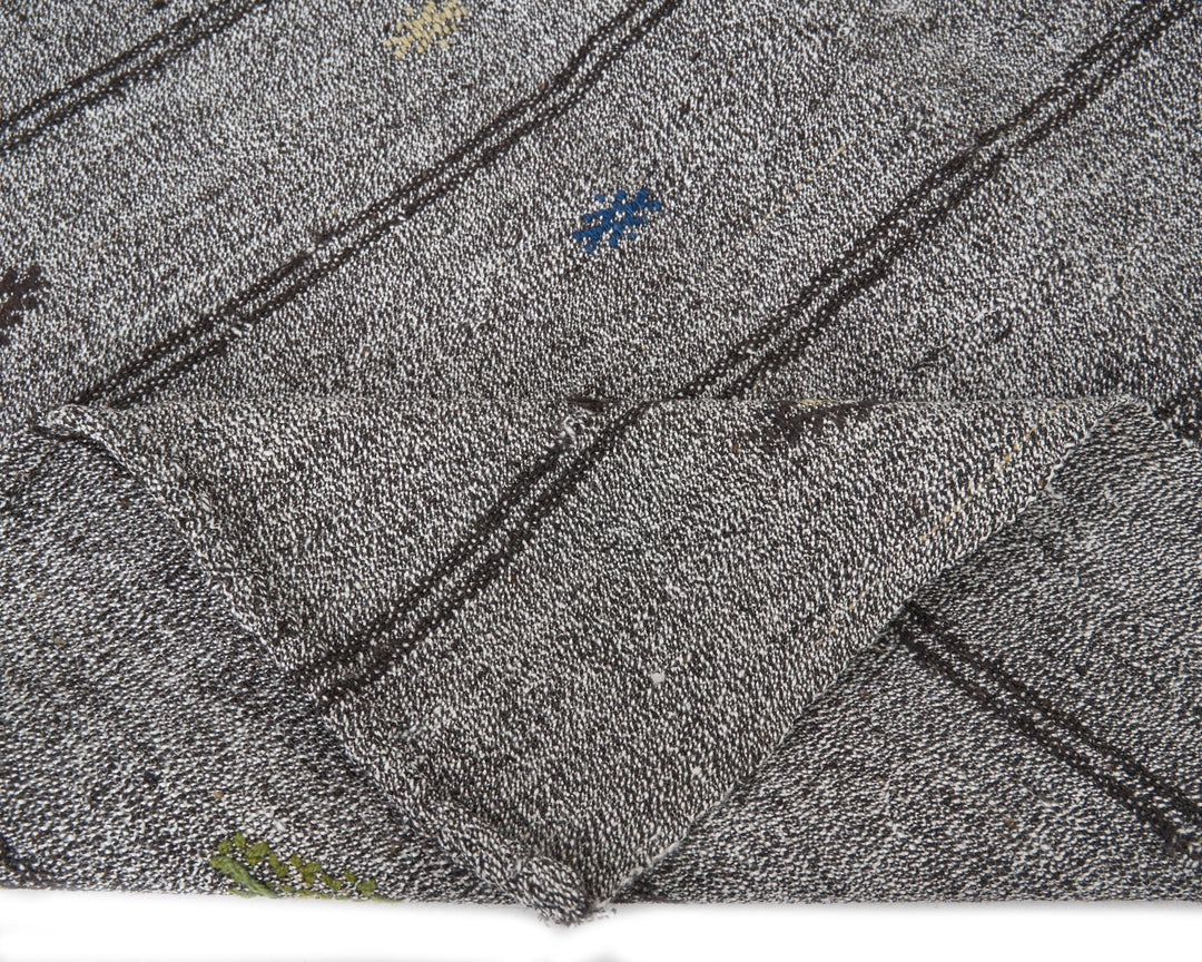 Gray Runner Rug 2' 11" x 16' 5" | No. VR58058