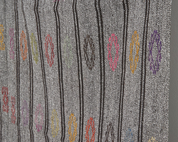 Gray Kilim Rug 6' 3" x 7' 9" | No. VR66919