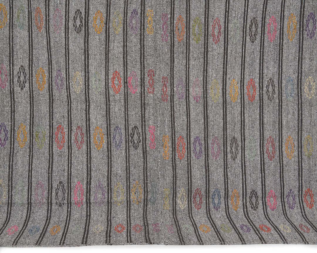 Gray Kilim Rug 6' 3" x 7' 9" | No. VR66919