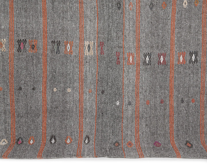 Gray Kilim Rug 5' 7" x 9' 2" | No. VR43830
