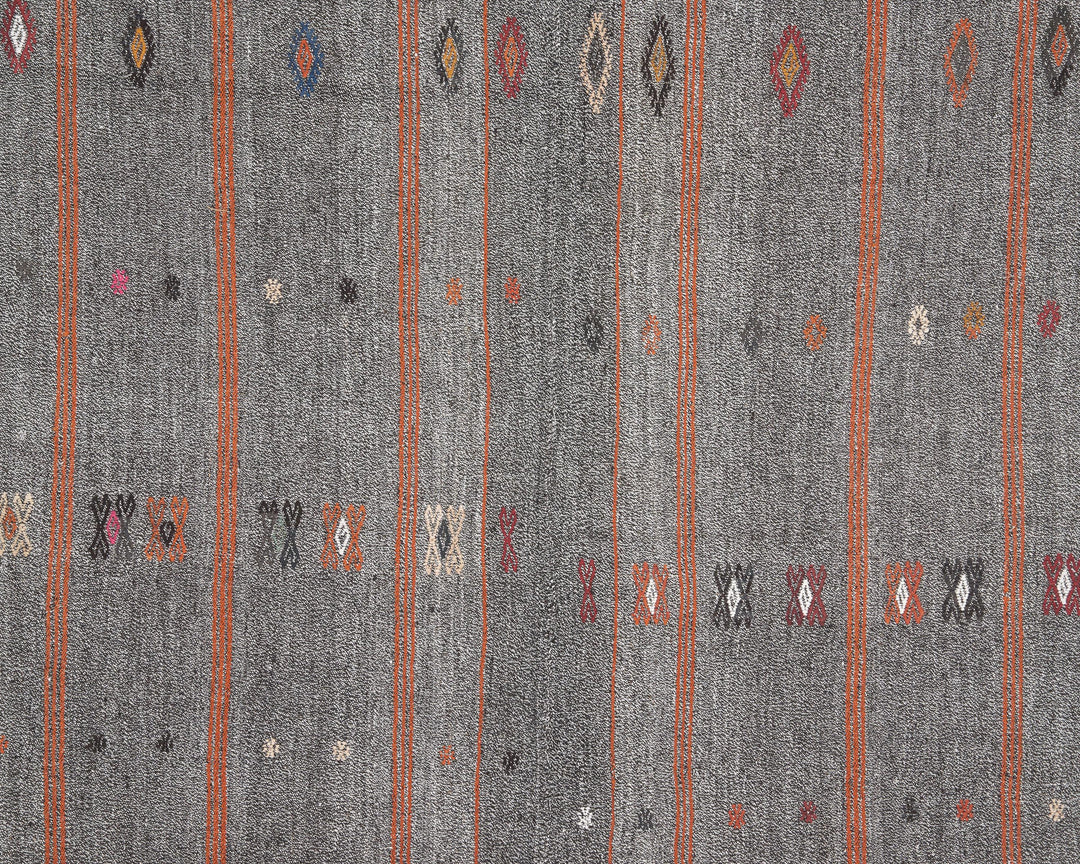 Gray Kilim Rug 5' 7" x 9' 2" | No. VR43830