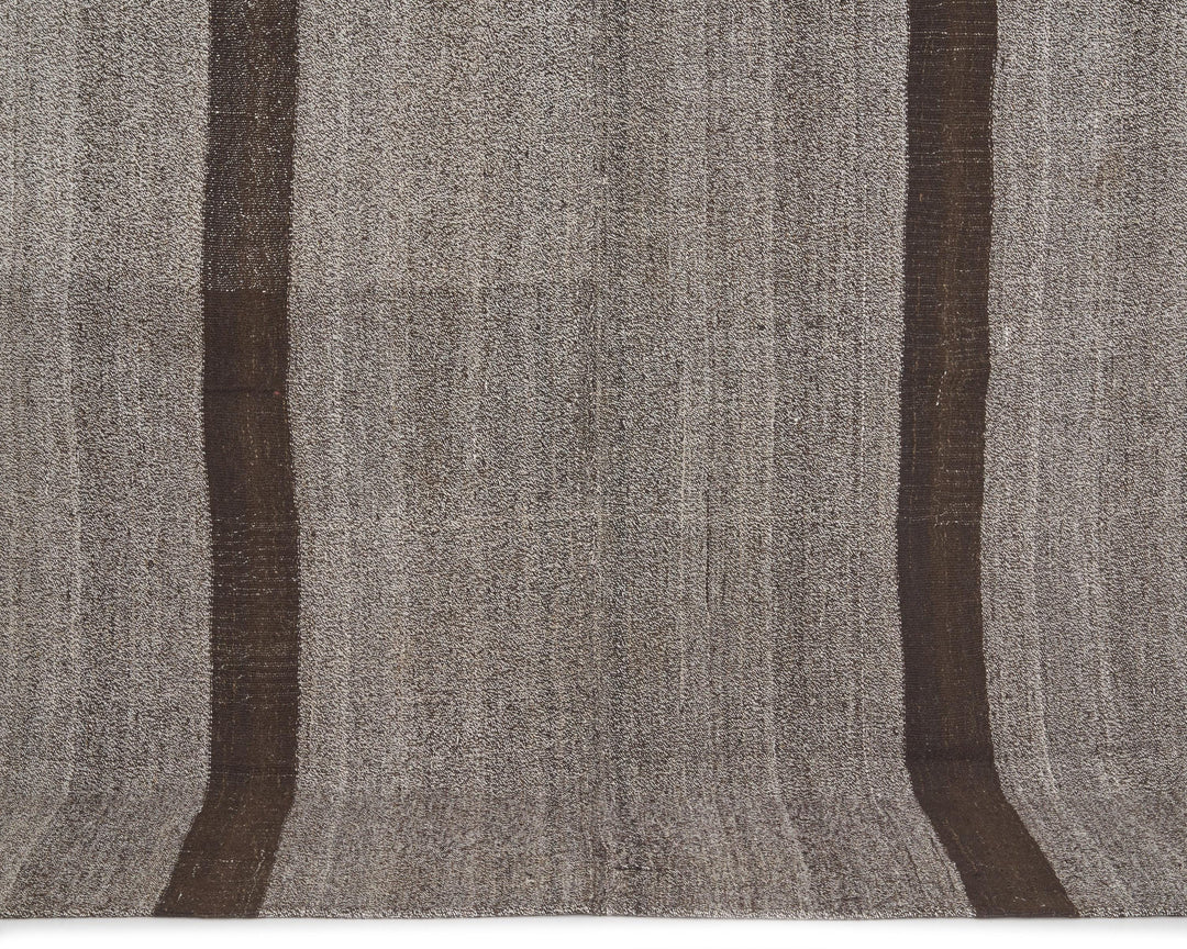 Black Kilim Rug 6' 5" x 8' 2" | No. VR72833