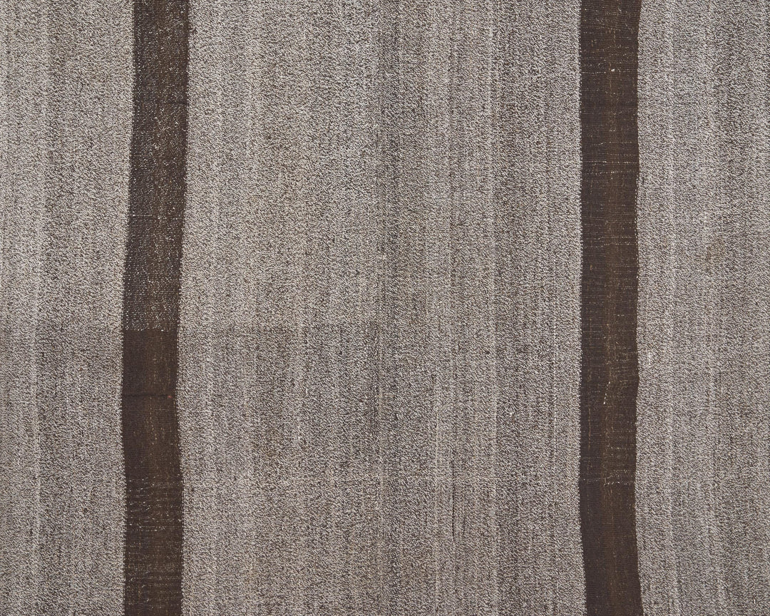Black Kilim Rug 6' 5" x 8' 2" | No. VR72833