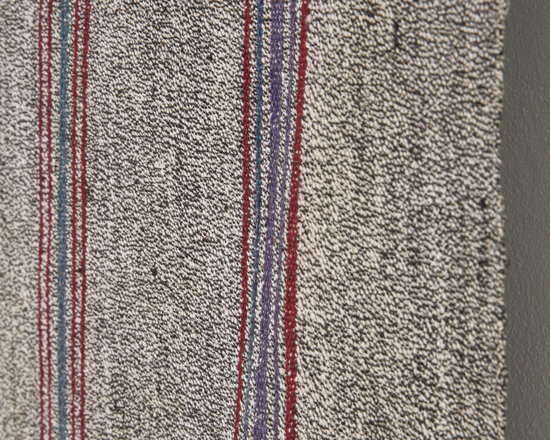 Gray Kilim Rug 6' 1" x 7' 10" | No. VR31422