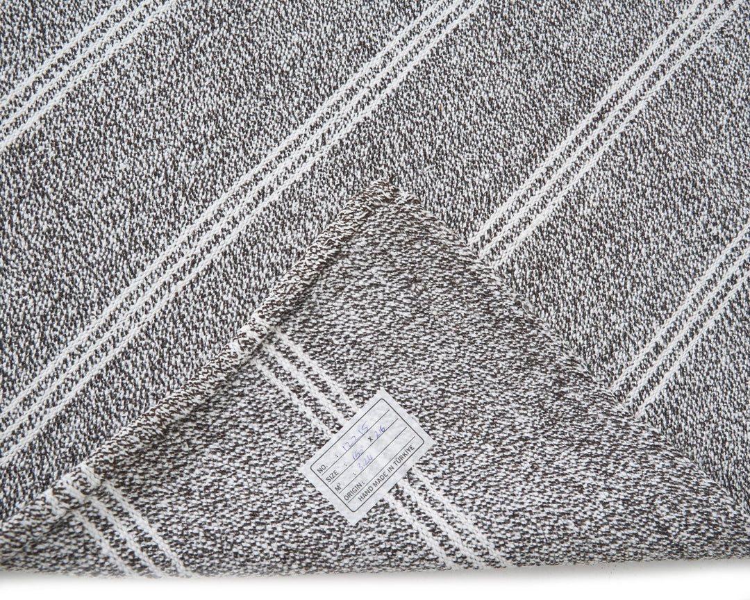 Gray Kilim Rug 4' 11" x 7' 1" | No. VR68547