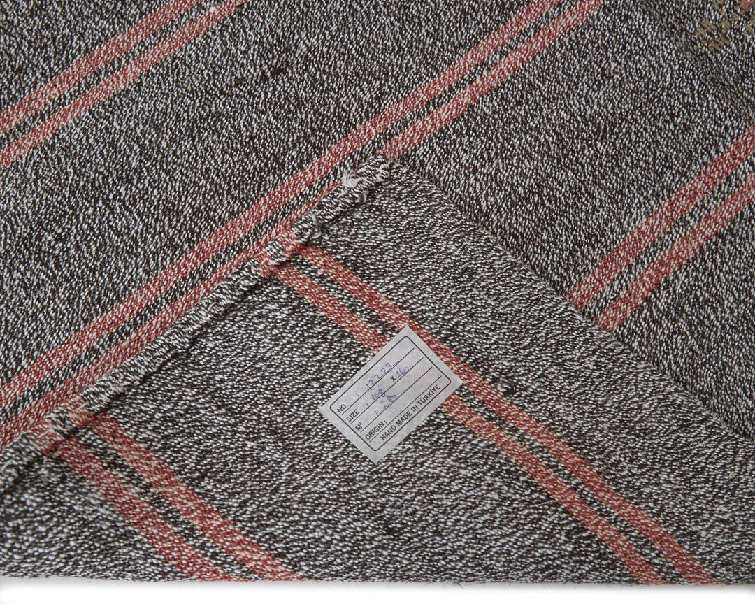 Gray Runner Rug 3' 6" x 8' 6" | No. VR53303