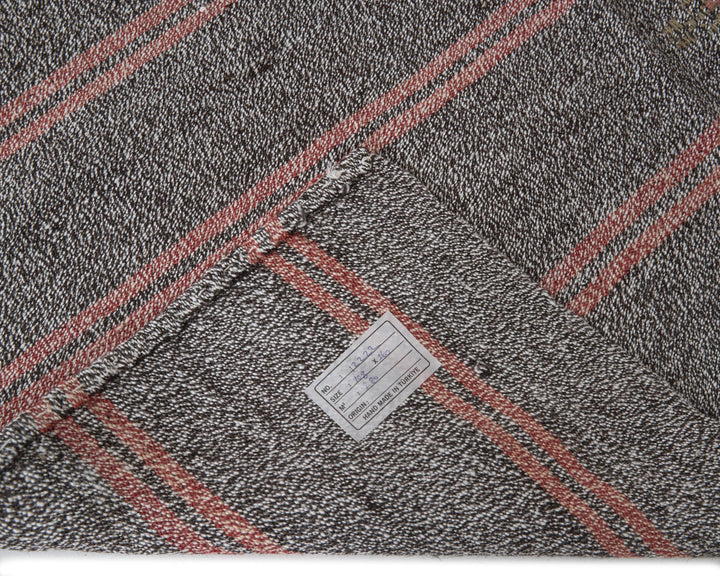 Gray Runner Rug 3' 6" x 8' 6" | No. VR53303