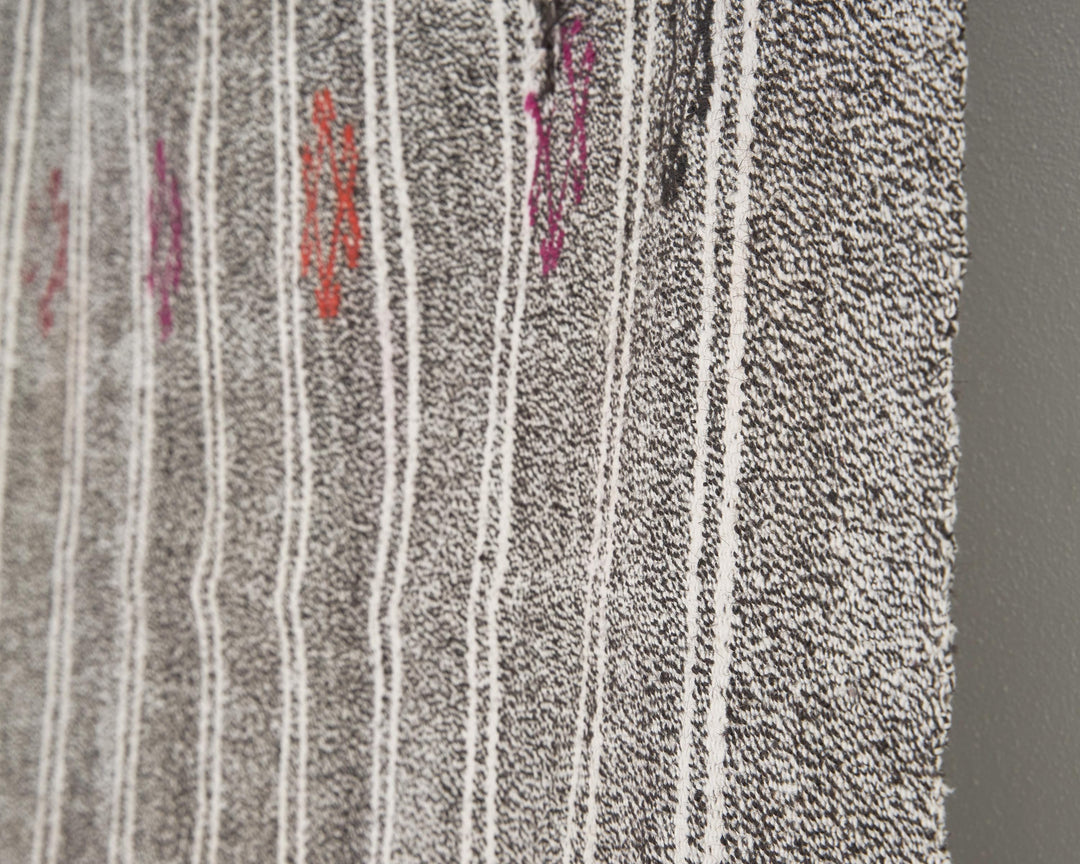 Gray Runner Rug 2' 10" x 16' 2" | No. VR29690