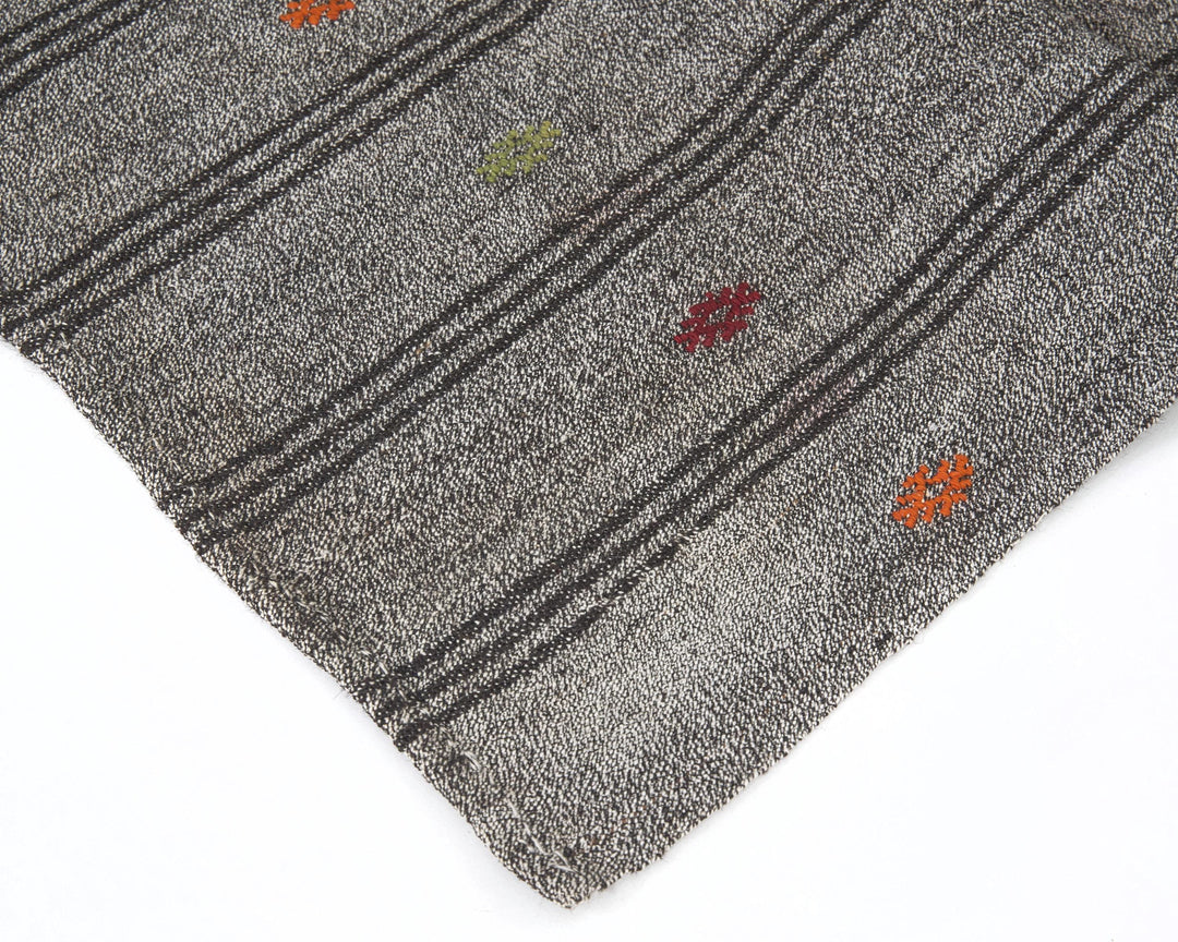 Gray Runner Rug 2' 11" x 18' 8" | No. VR15416