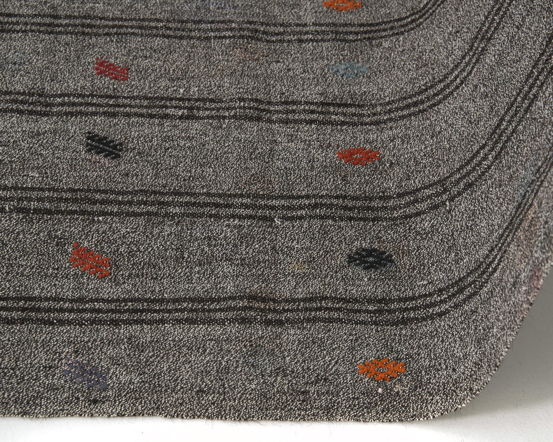 Gray Runner Rug 2' 11" x 18' 8" | No. VR15416