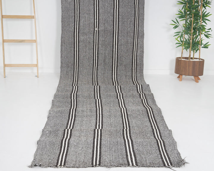 Gray Runner Rug 3' 5" x 19' | No. VR85603