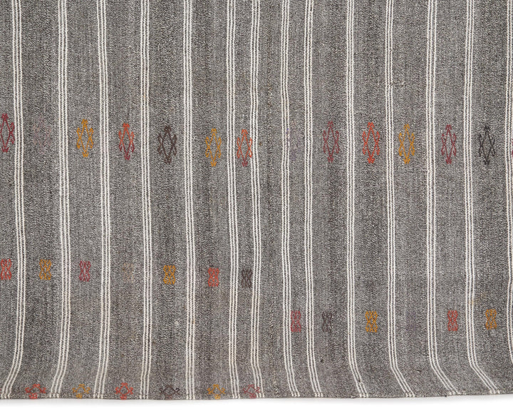 Gray Kilim Rug 6' 2" x 7' 3" | No. VR97496