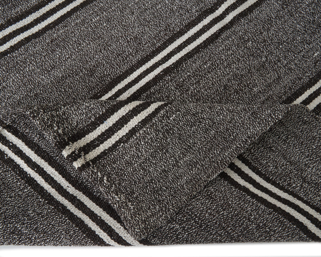 Gray Kilim Rug 7' 3" x 9' 10" | No. VR15735