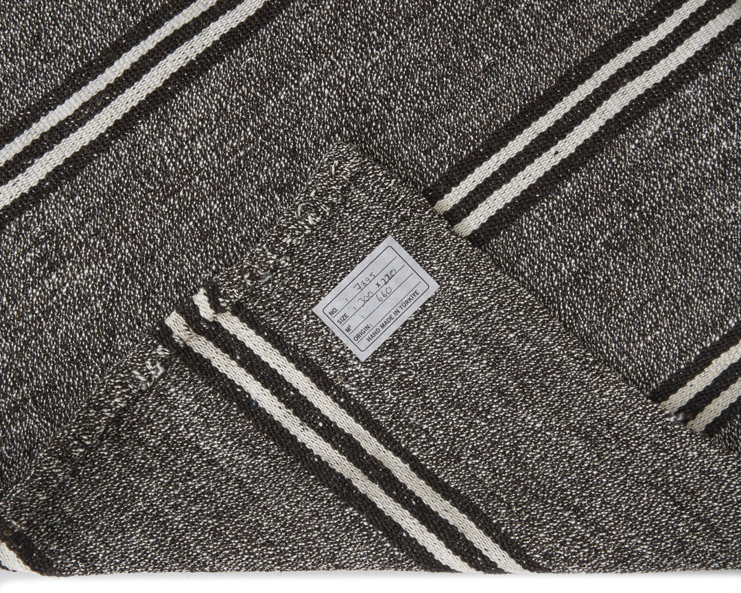 Gray Kilim Rug 7' 3" x 9' 10" | No. VR15735