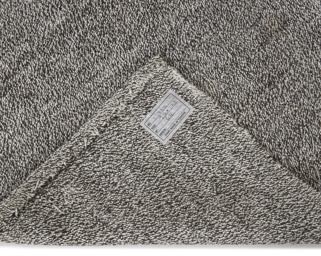 Gray Kilim Rug 8' 2" x 5' 8" | No. VR26123