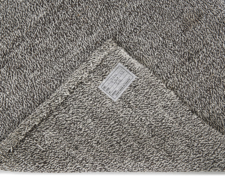 Gray Kilim Rug 8' 2" x 5' 8" | No. VR26123