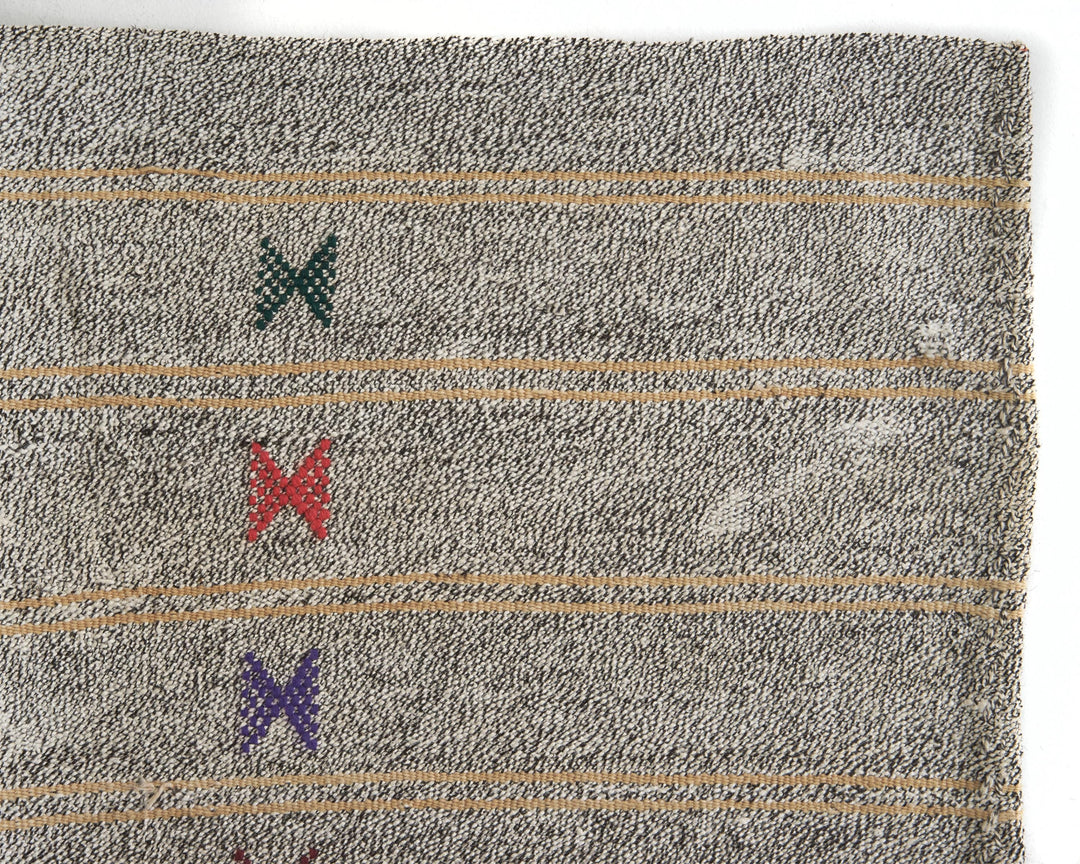 Gray Kilim Rug 5' 7" x 8' 6" | No. VR15060