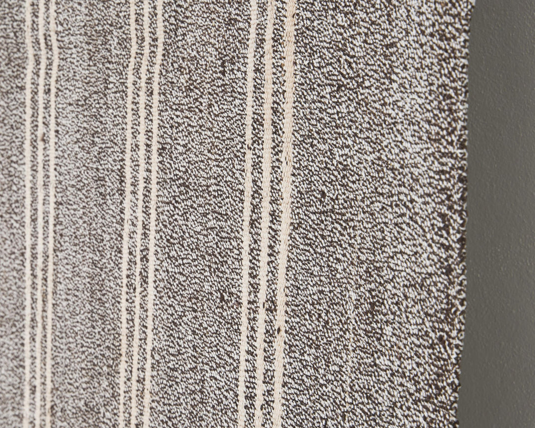 Kilim Rug 6' 5" x 8' 5" | No. VR83073