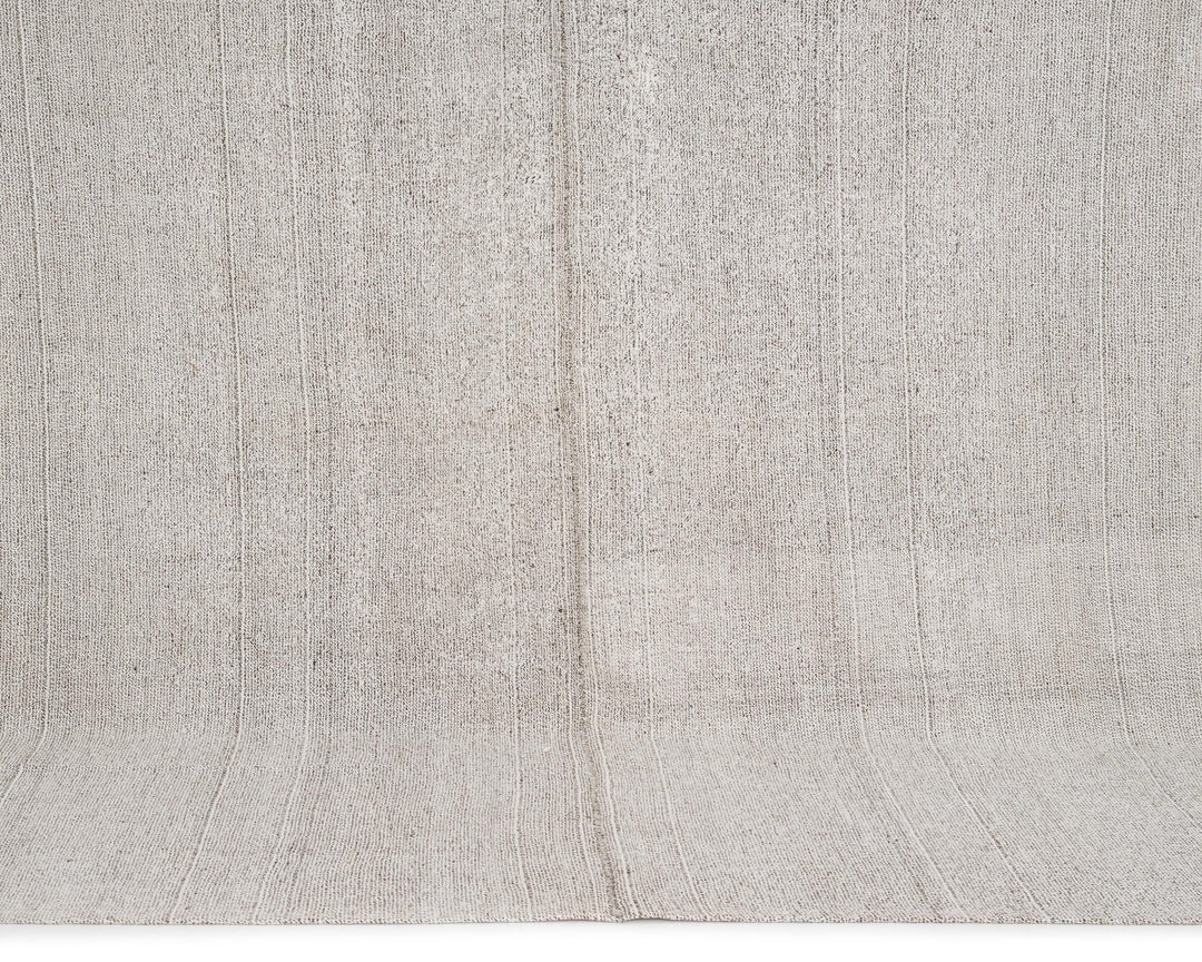 Gray Kilim Rug 7' 1" x 9' 4" | No. VR95767