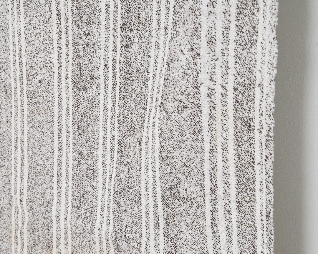 Gray Kilim Rug 4' 7" x 9' 4" | No. VR52549