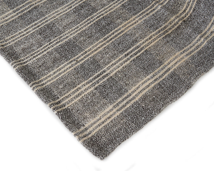 Gray Kilim Rug 5' 8" x 8' 2" | No. VR38363