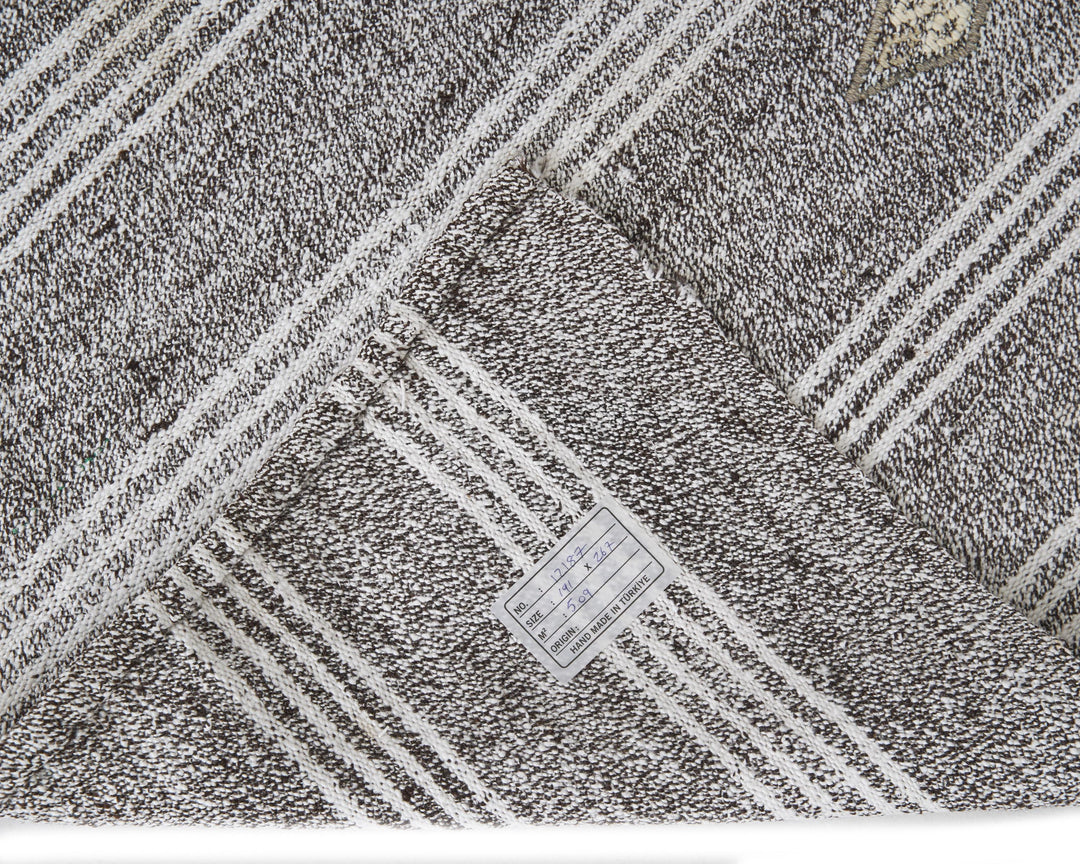 Gray Kilim Rug 6' 4" x 8' 10" | No. VR30067