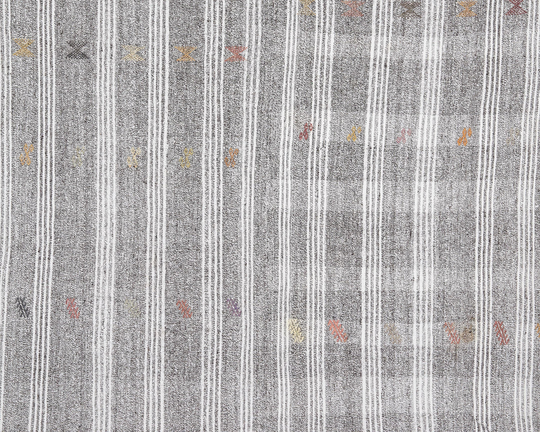 Gray Kilim Rug 6' 4" x 8' 10" | No. VR30067